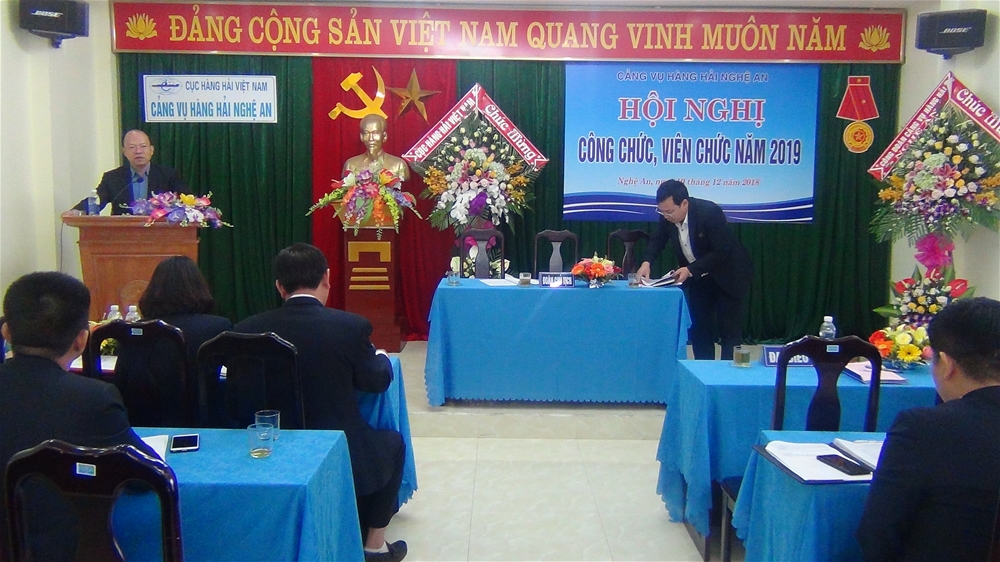 hoi nghi
